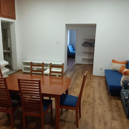 Big Cozy - Skyfall Apartment 3 Bdrm 6 Beds 1&Half Baths Budapeszt Zewnętrze zdjęcie